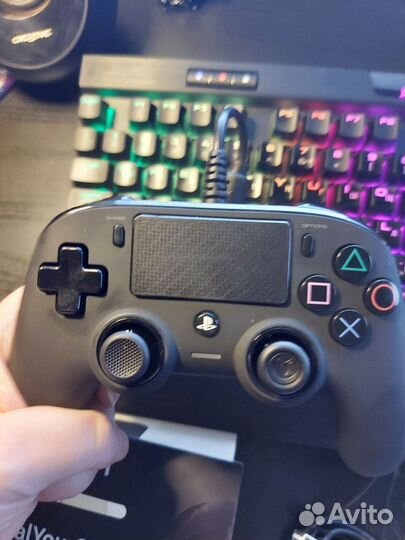 Геймпад Nacon Compact Controller PS4ofcpadb черный