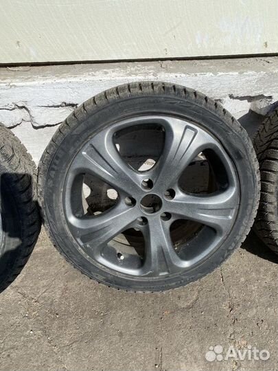 Зимние колеса 215/45 r17