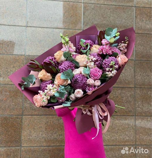 Яркие букеты. Доставка в Москве и мо, самовывоз