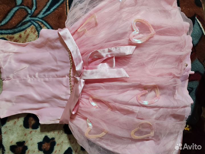 Нарядное платье