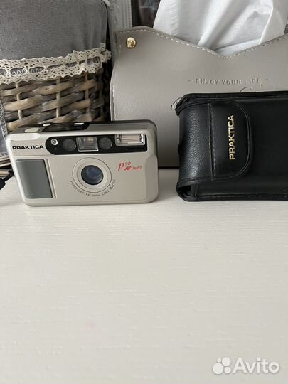 Пленочный фотоаппарат praktica p90