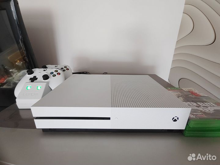Xbox One s