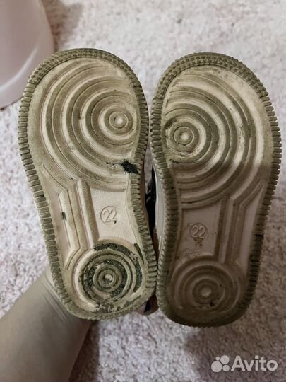 Демисезонные ботинки на девочку 22