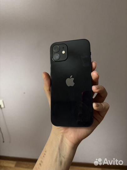 iPhone 12, 64 ГБ