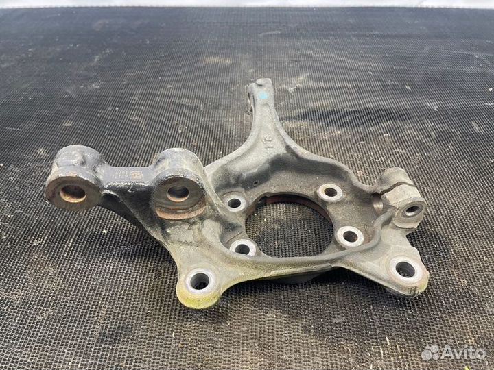 Кулак поворотный левый мазда 6 gj