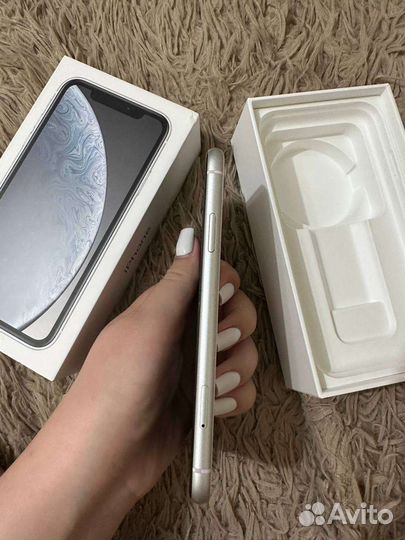 Телефон iPhone xr