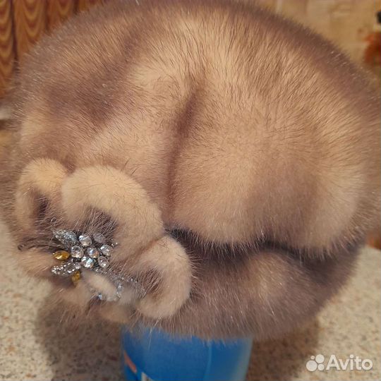 Женский норковый берет