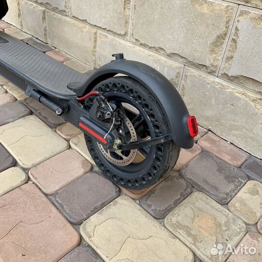 Электросамокат xiaomi m365 pro