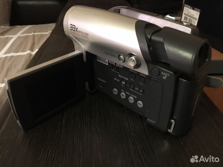 Видеокамера samsung VP-DC163i