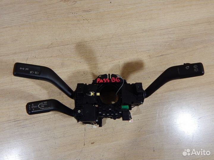 Подрулевой переключатель Vw Passat B6