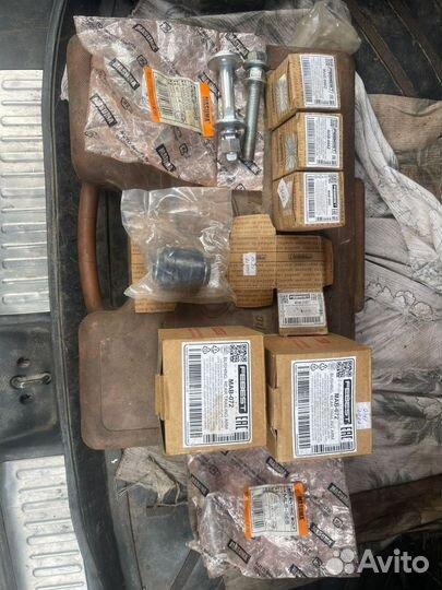 Сайлентблоки рычагов задней подвески