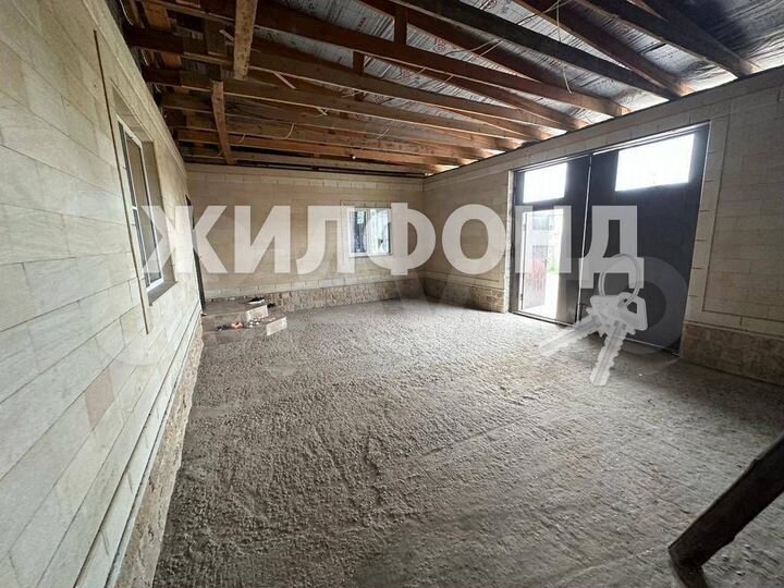 Дом 256 м² на участке 5 сот.