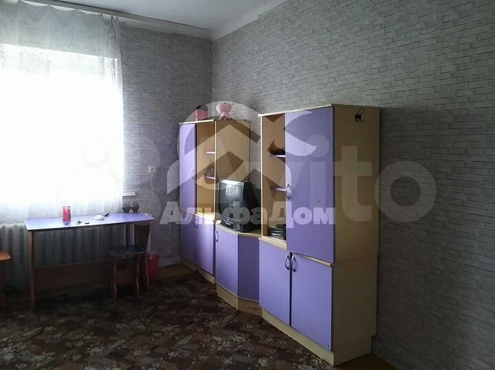 Комната 13 м² в 4-к., 3/3 эт.