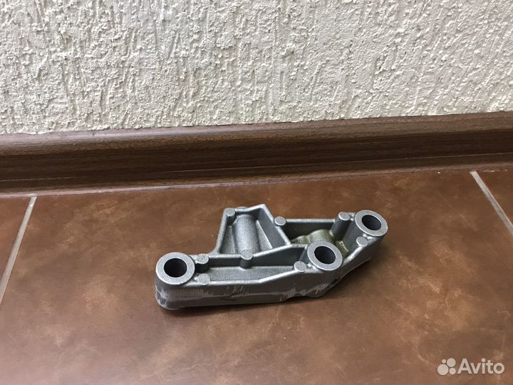 Кронштейн задней опоры Лада Веста