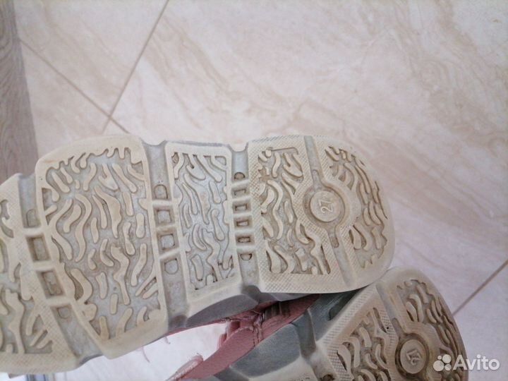 Димесезонные ботинки