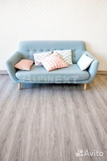 Кварцвинил. Клеящиеся стеновые панели