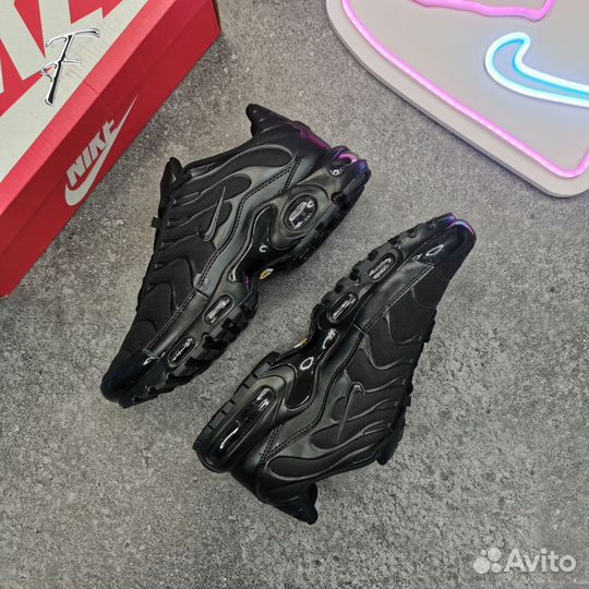 Кроссовки Nike Air Max Plus Tn Black