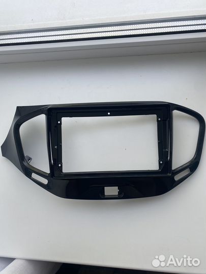 Переходная рамка для магнитолы 9 дюймов Лада Веста