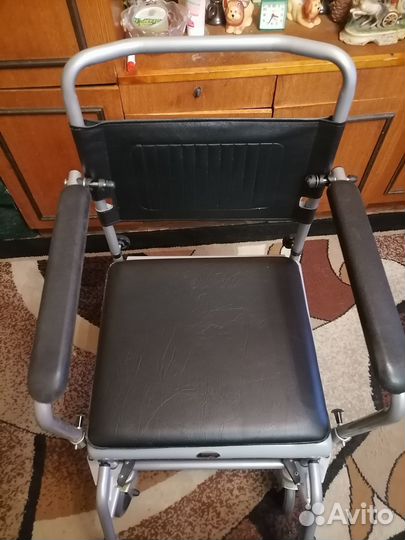 Кресло для инвалидов