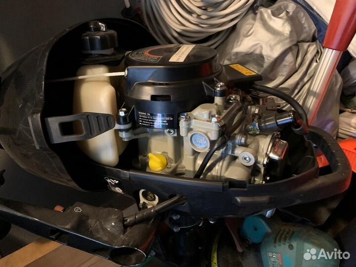 Лодочный мотор suzuki 2,5 4-х тактный