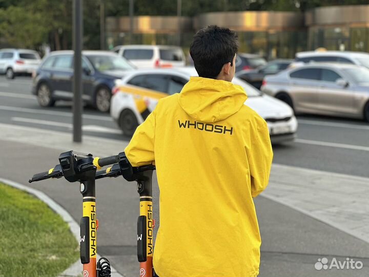 Чарджер на самокате