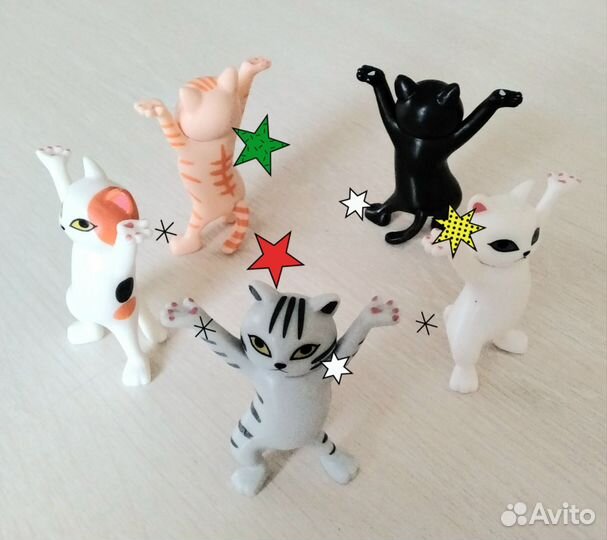 Танцующие котики