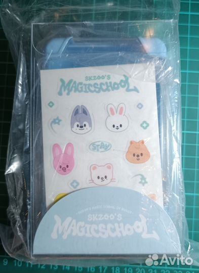 Чемоданчик stray kids