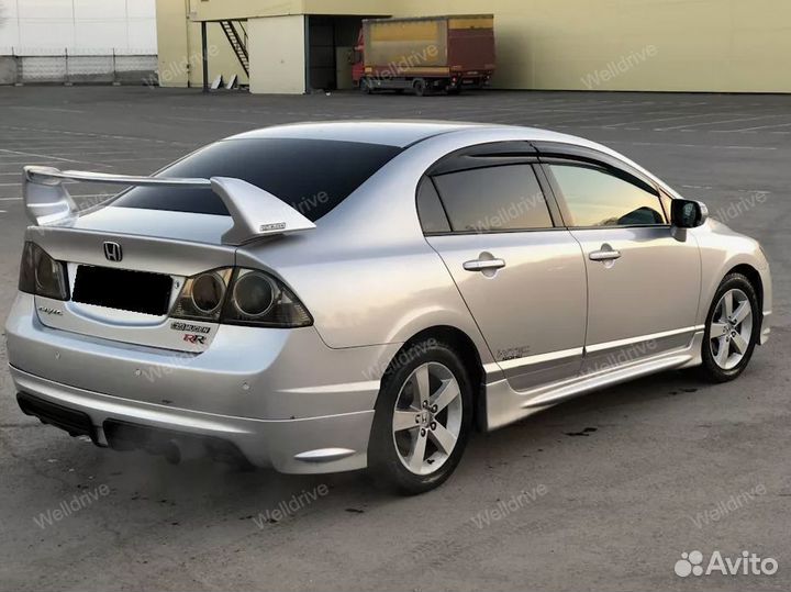 Спойлер Honda Civic 8 FD 4D Mugen серебристый