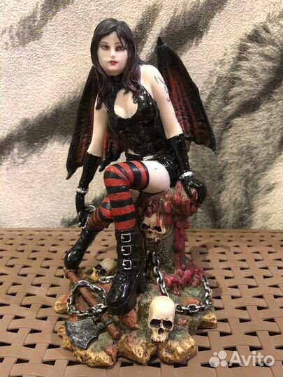 Готическая девушка