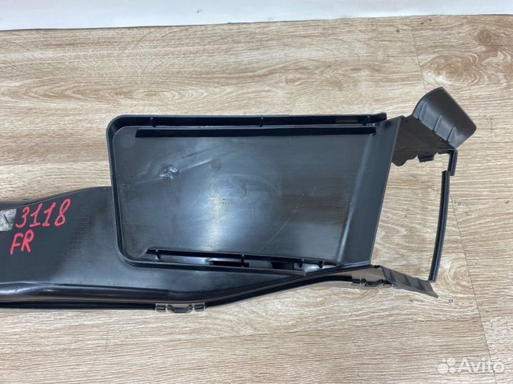 Воздуховод охлаждения тормозов передний правый Bmw