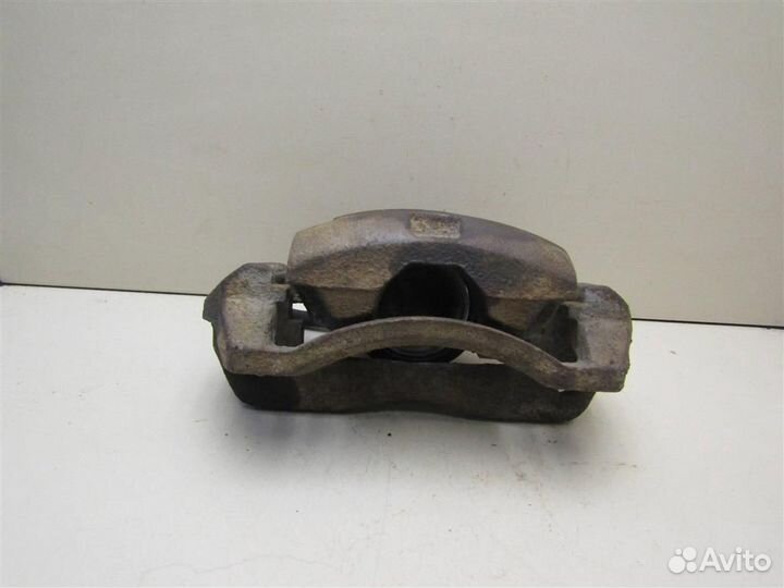 Суппорт передний правый Mazda Xedos-6 1992-1999