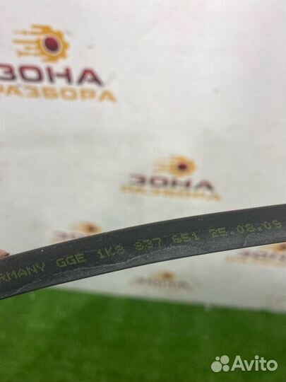 Уплотнитель двери правый Volkswagen Scirocco CAV