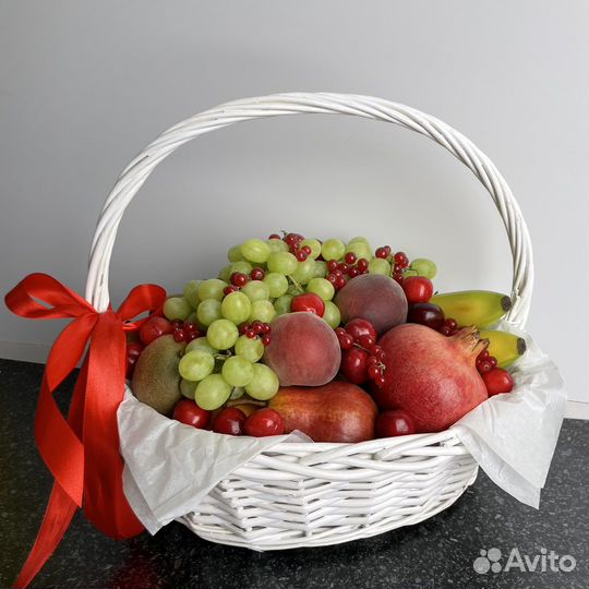 Фруктовая корзина подарок с доставкой