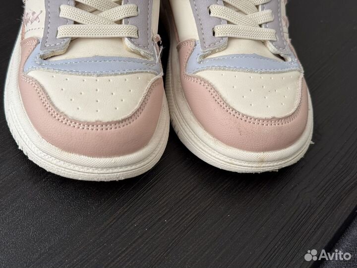 Кроссовки для девочек