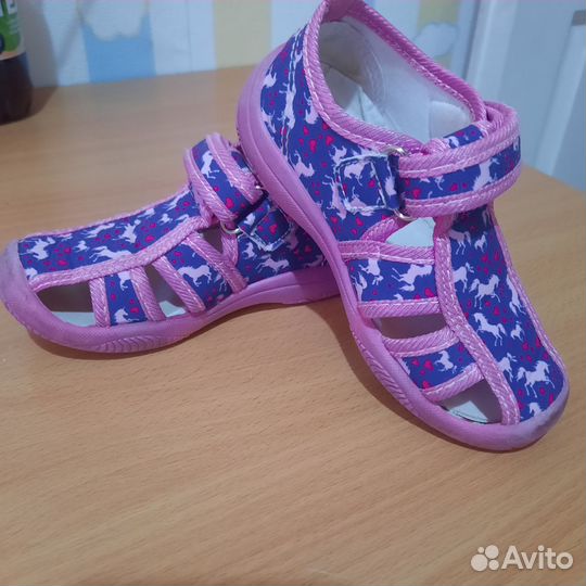 Босоножки Сандали