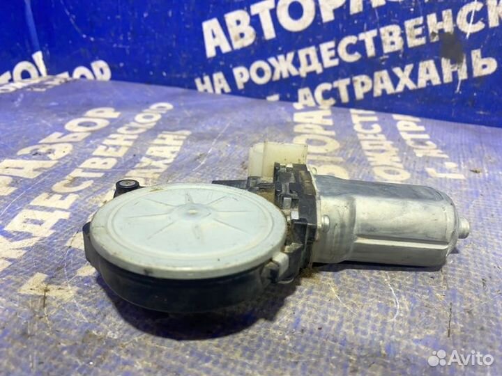 Моторчик стеклоподъемника Nissan X-Trail T31