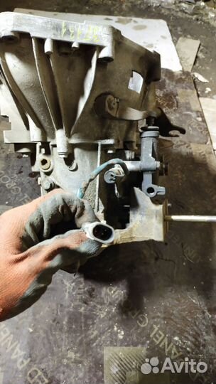 МКПП (механическая коробка переключения передач) f