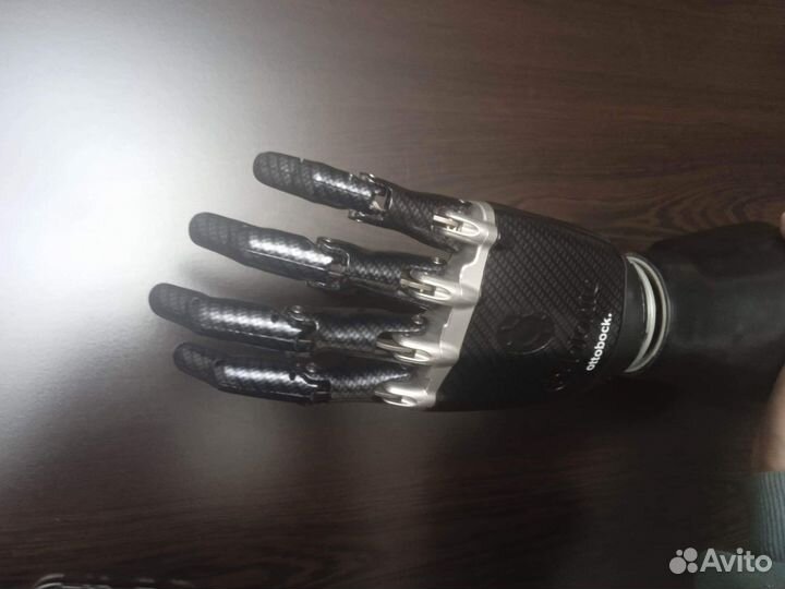 Протез bebionic