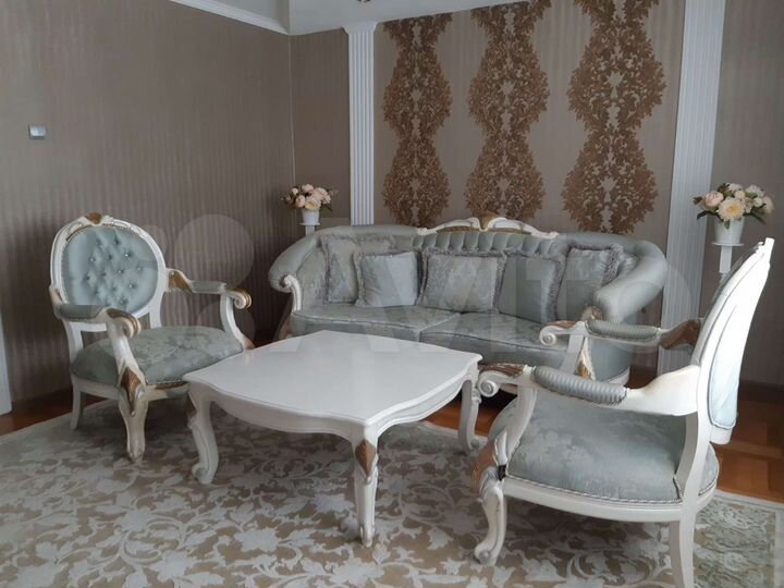 3-к. квартира, 77 м², 8/9 эт.