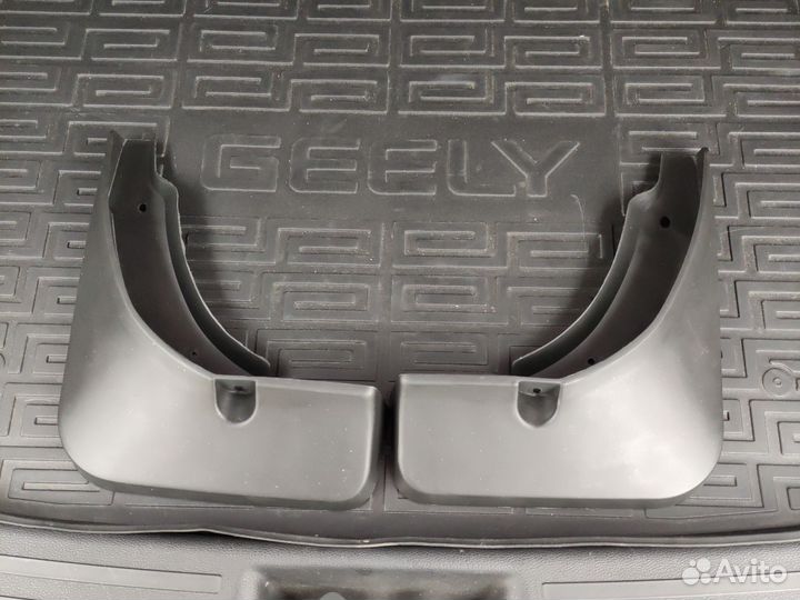 Брызговики для Geely
