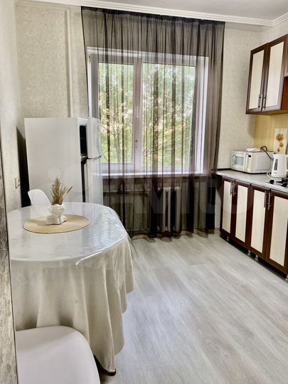 2-к. квартира, 58 м², 3/9 эт.