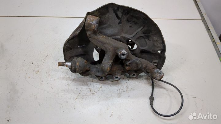 Ступица (кулак, цапфа) правая передняя Mercedes E W212