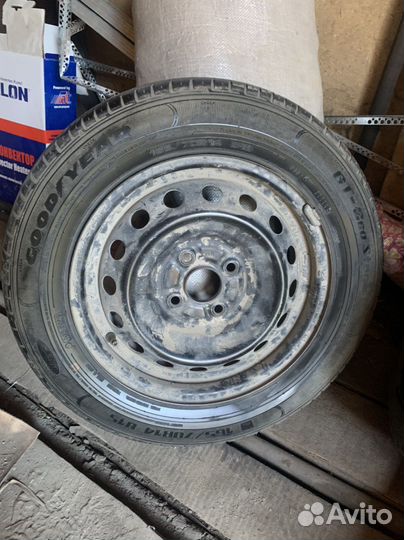 Goodyear GT080 165/70 R14