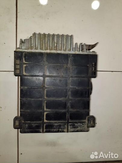 Блок управления двигателем Mercedes-Benz E-Class 1