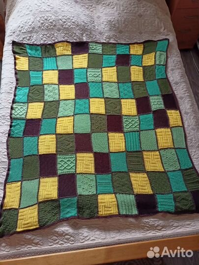 Плед-покрывало детское вязаное. Ручная работа