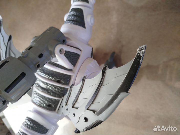 Динозавры игрушки