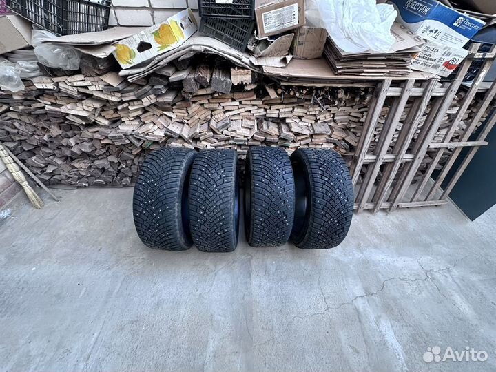 Колеса зимние 245/45 r18 VAG