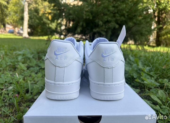 Кроссовки Nike