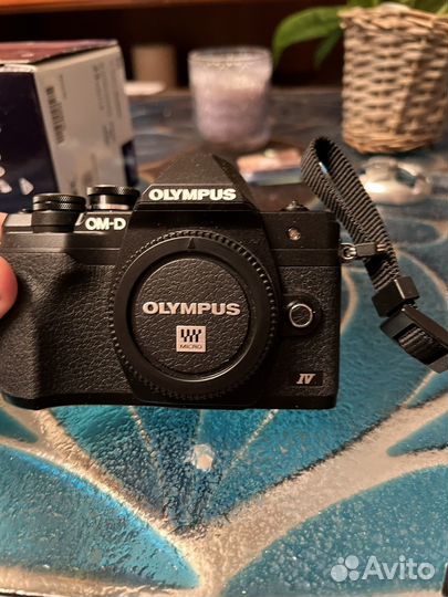 Видеокамера Olympus OM-D E-M10 Mark IV Kit