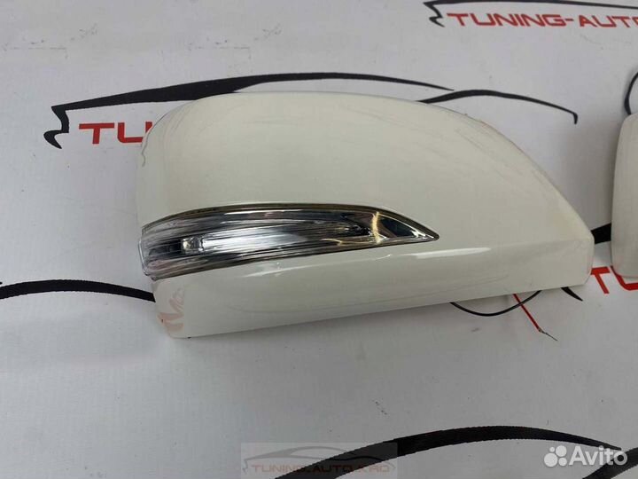 Накладки на зеркала с поворотником Lexus LX570 P07